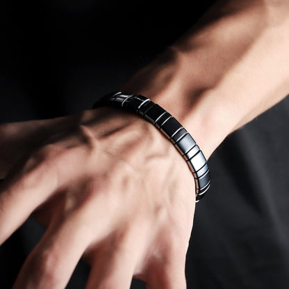 The Hemrox Hop Bracelet